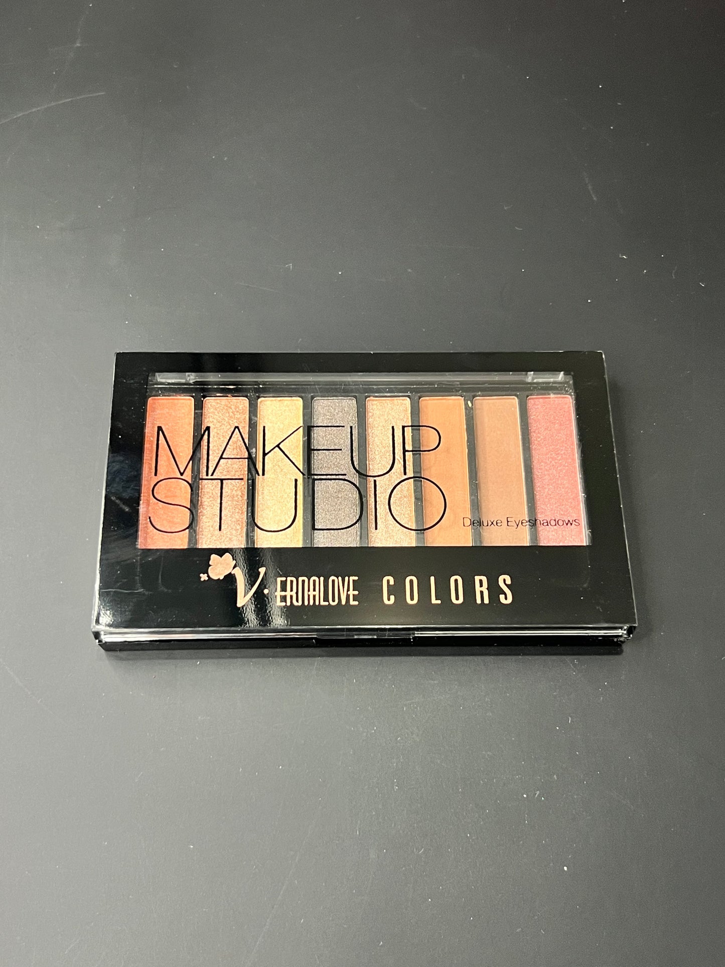 MAKEUP STUDIO - Deluxe Eyeshadows