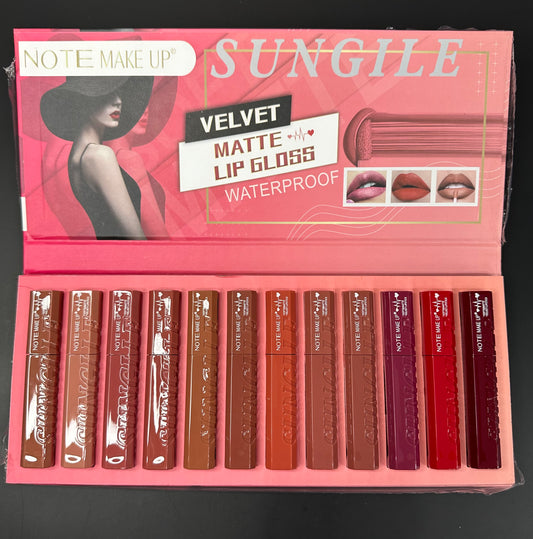 NOTE MAKEUP VELVET MATTE LIPGLOSS